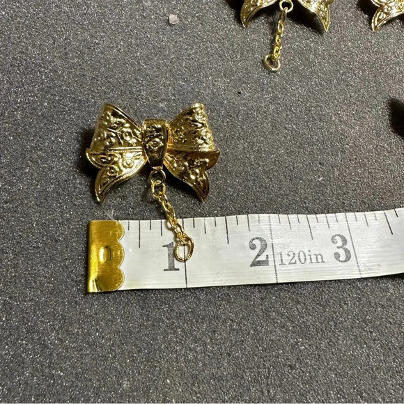 Lot Of 6 Bow Shaped Pin Brooch Gold Tone Metallic For Jewelry Making new - Picture 6 of 6